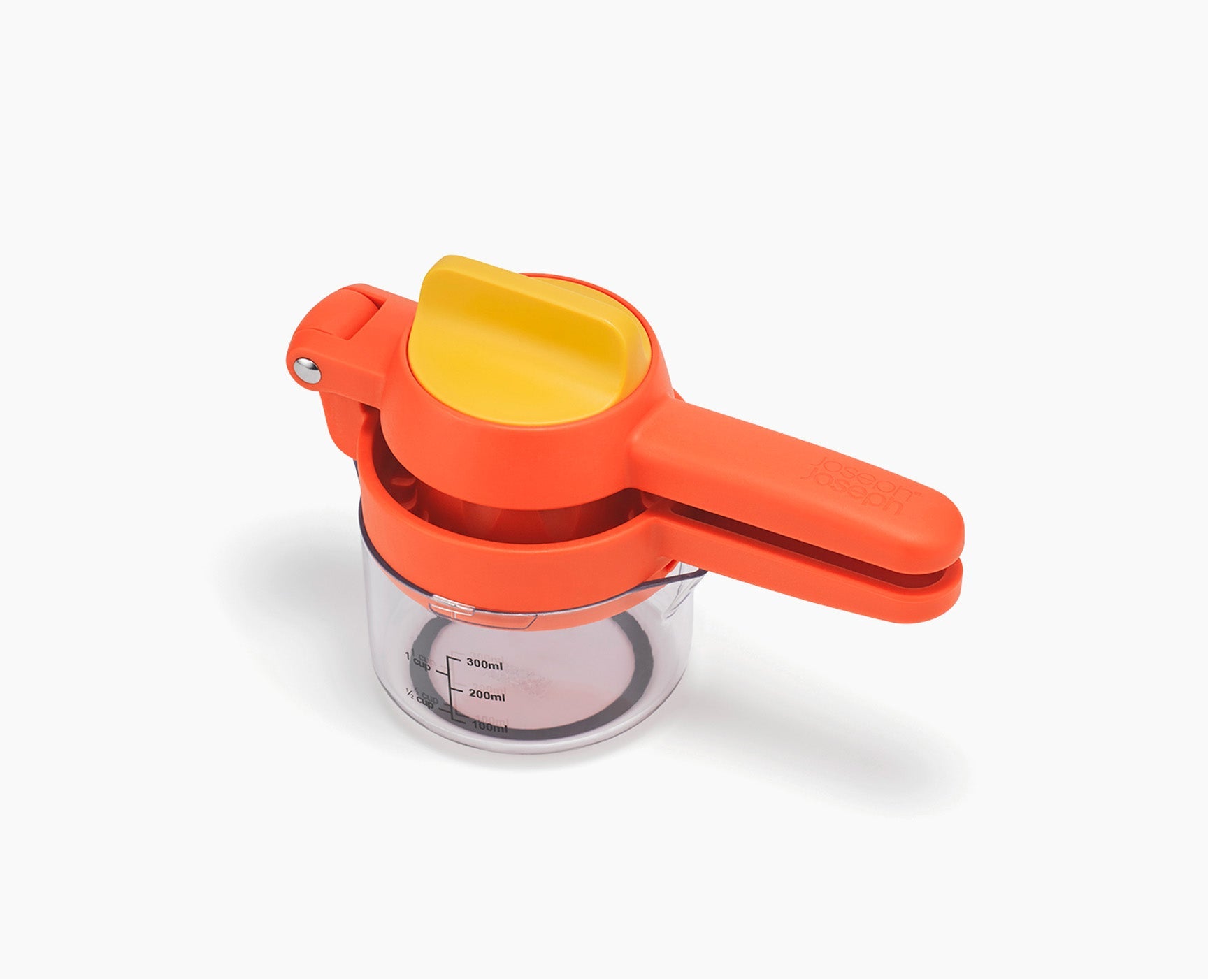 Citrus Press with Measuring Cup | Joseph Joseph UK