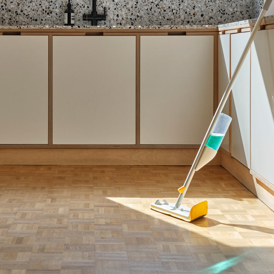 How to Clean Wooden Floors Like a Pro 