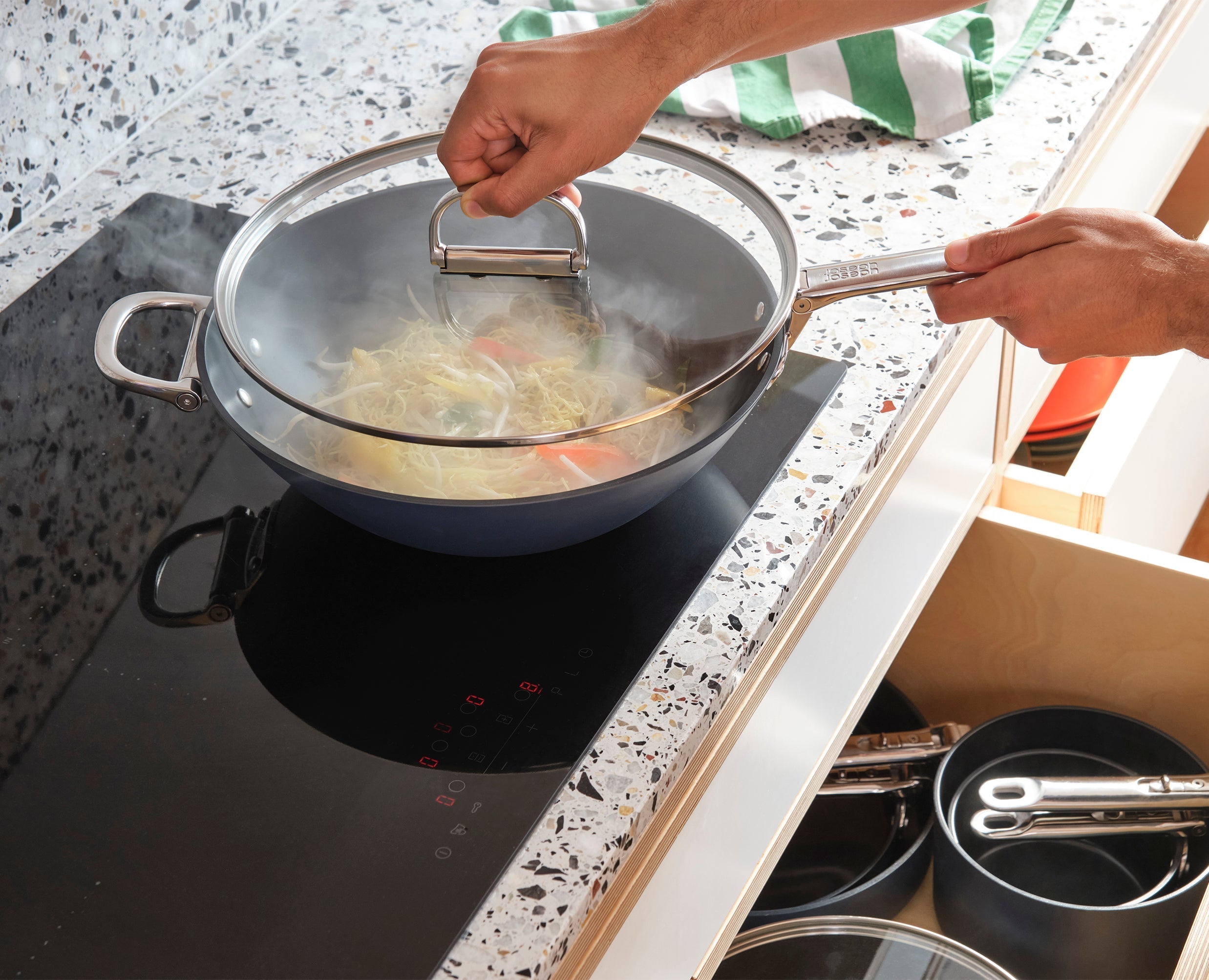 Space Folding Handle Ceramic Non-stick 32cm Blue Wok &amp; Lid
