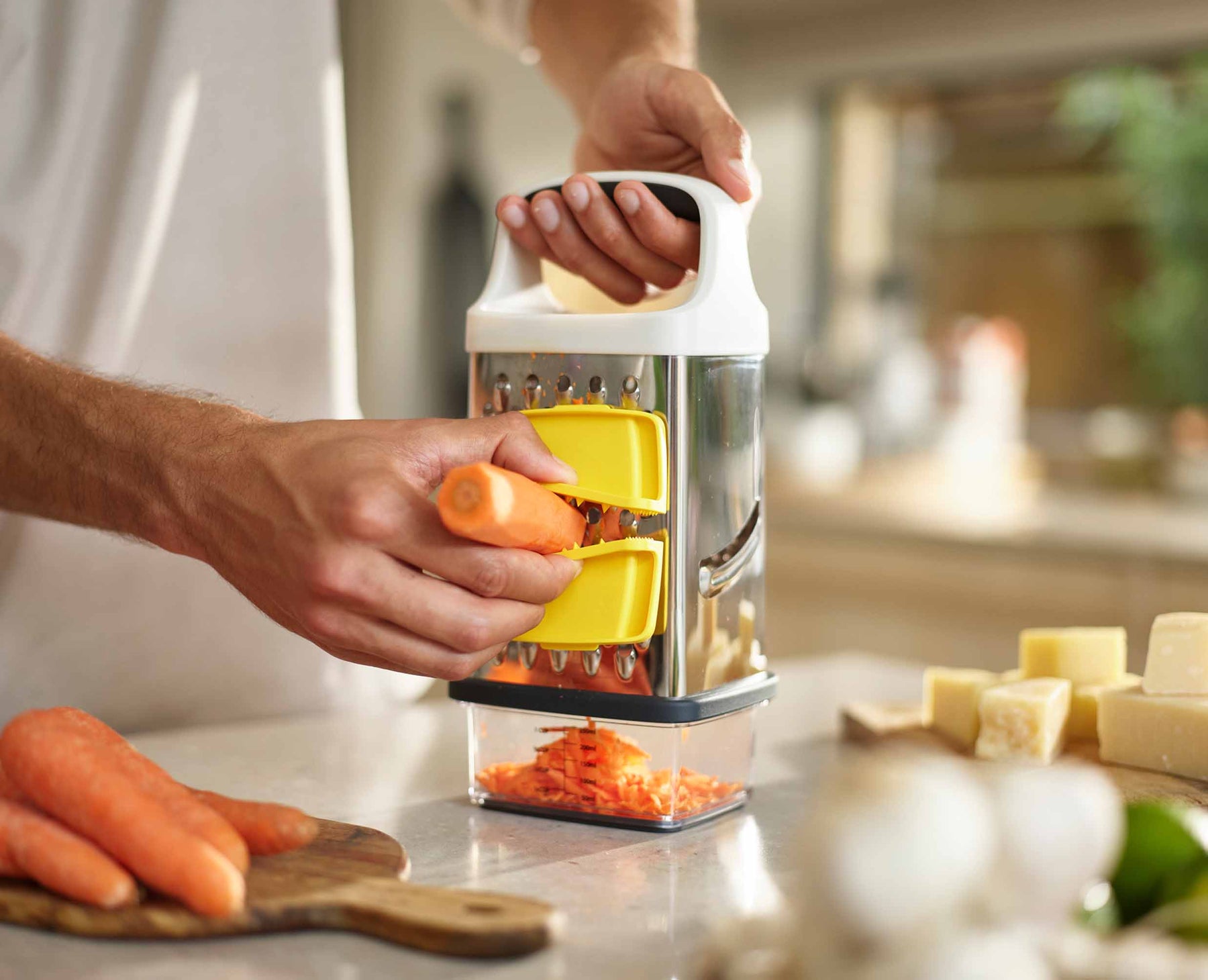 Multi-Grip Box Grater with Precision Food-Grip - 20225 - Image 3