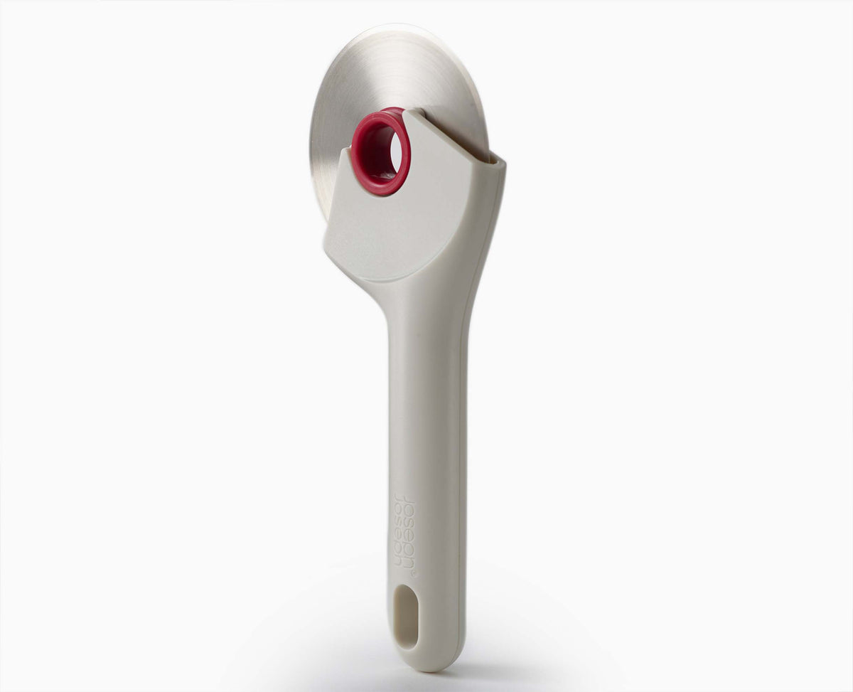 Ringo Pizza Cutter With Removeable Blade | Joseph Joseph UK