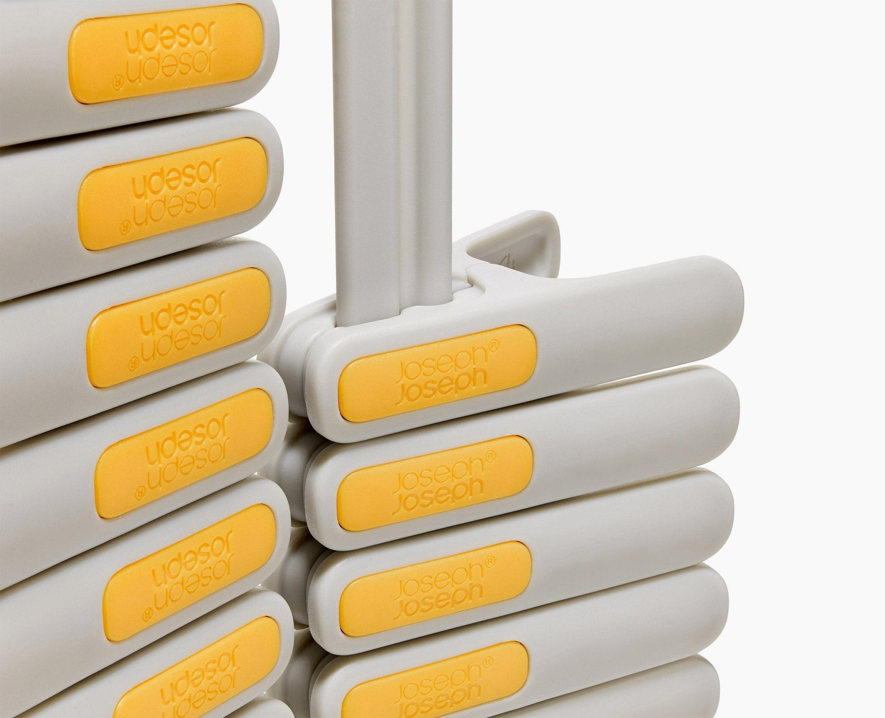 2-piece Hold-All 45L Outdoor Laundry Basket &amp; Peg Set