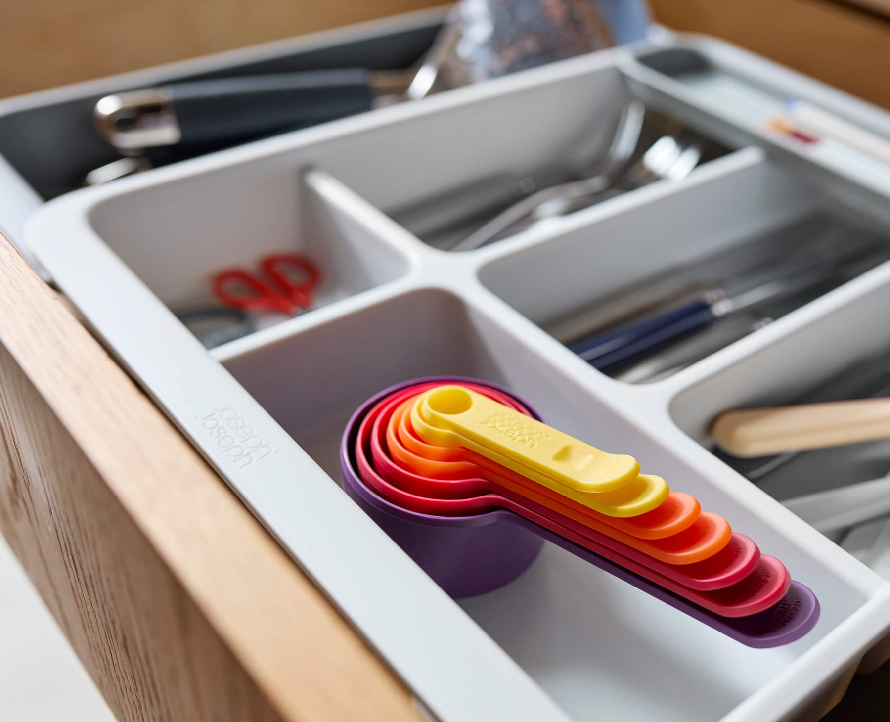 DrawerStore™ Expanding Cutlery, Utensil &amp; Gadget Organiser