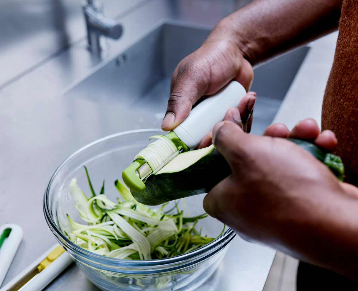 SlideStore™ 3-Piece Peeler Set with Retractable Blades