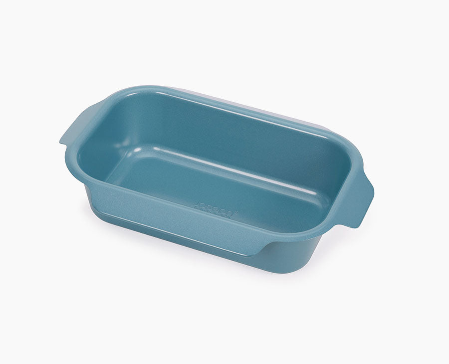Nest™ Bake Non-Stick Blue 2lb Loaf Tin | Joseph Joseph UK