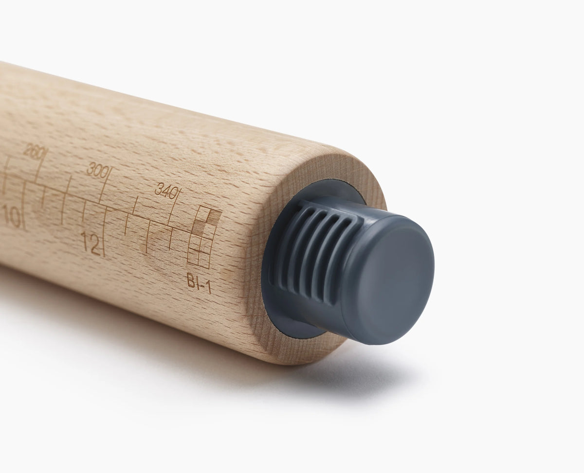 Precision Rolling Pin PrecisionPin™ Adjustable Rolling Pin - Blue | Joseph Joseph UK