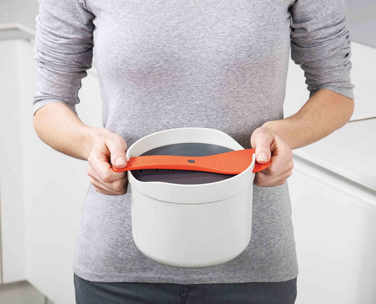 M-Cuisine™ Microwave Rice Cooker | Joseph Joseph UK