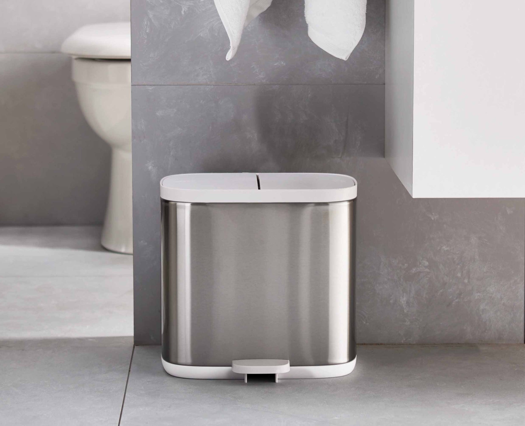 Stylish Bins That Help You Recycle in the Bathroom