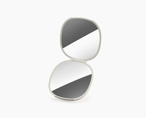 Viva 2 1 Compact Magnifying Mirror
