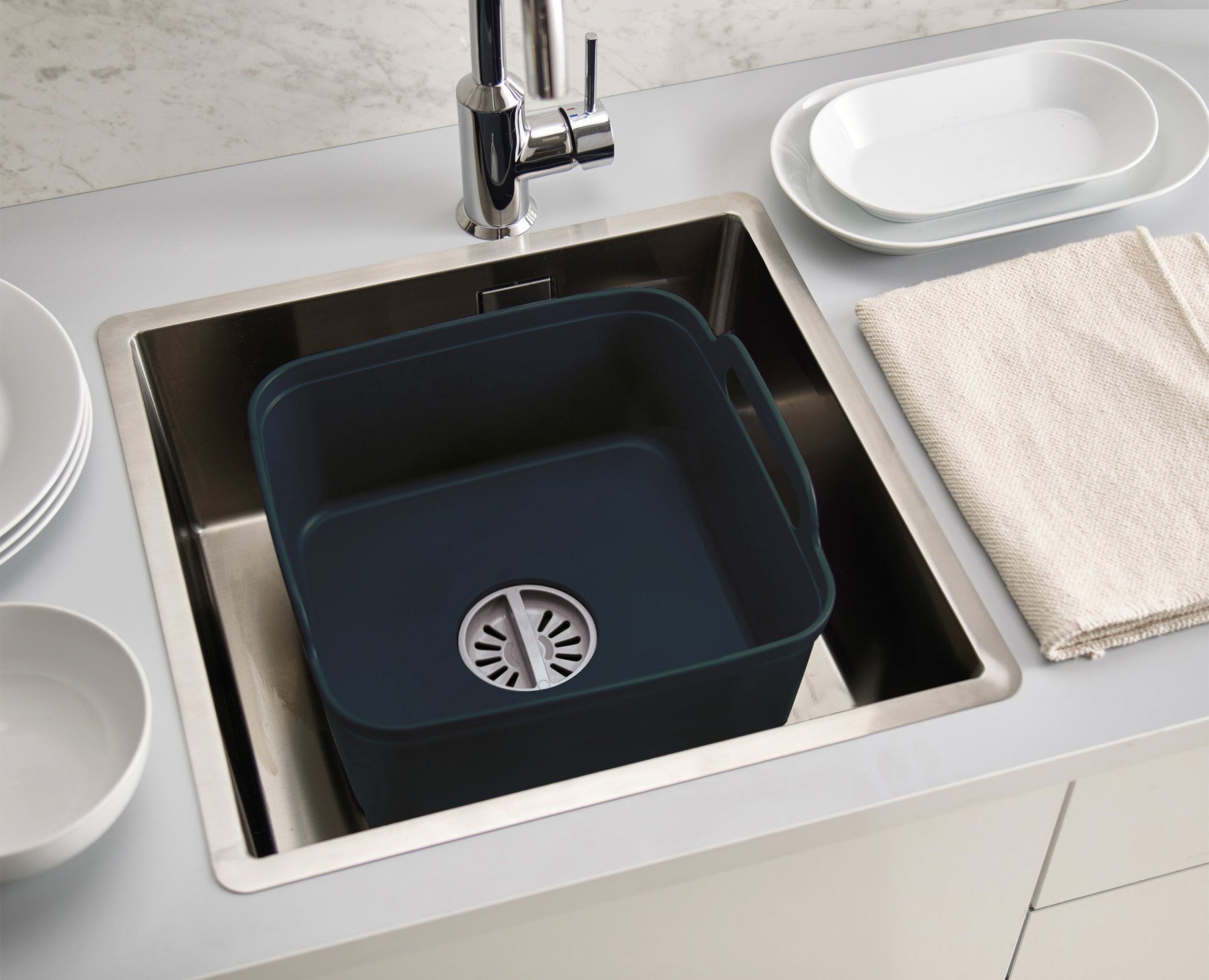 Joseph Joseph UK Black Friday - 50% off Daily Deals 7 Wash&Drain™ Washing-up Bowl