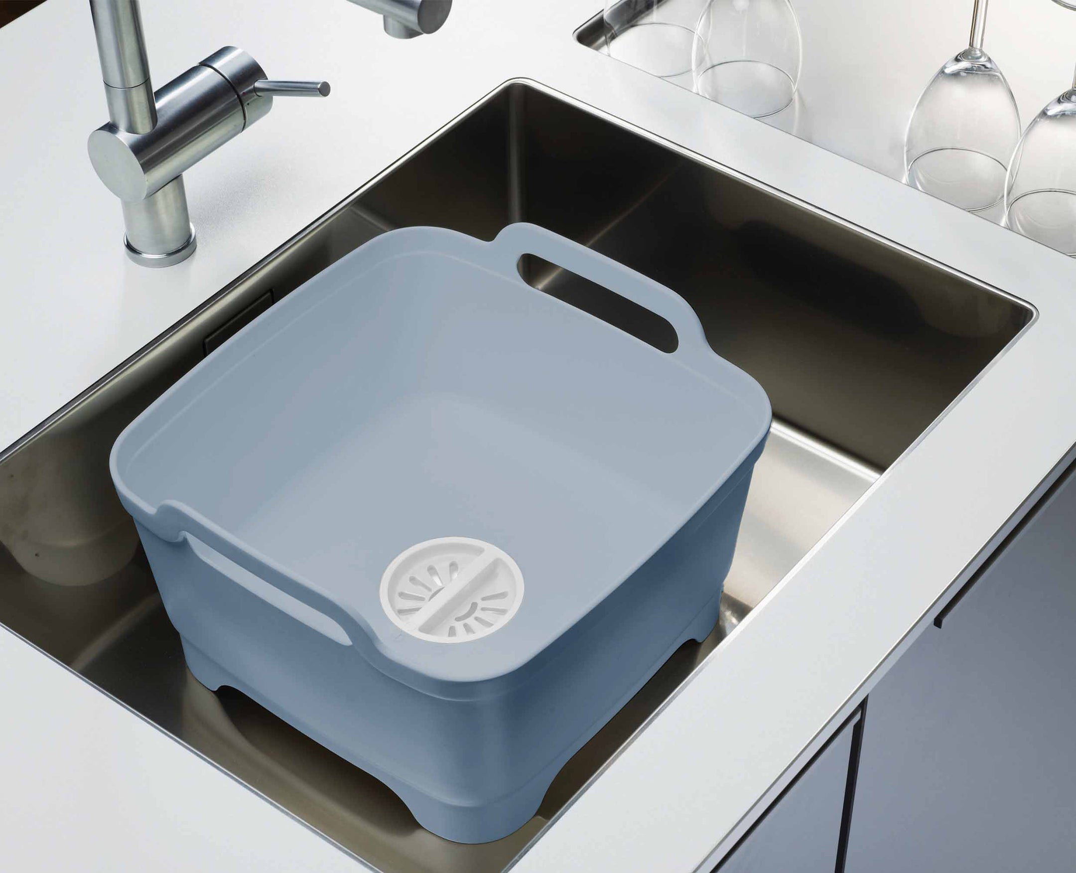 Wash&Drain™ Washingup Bowl Light blue Joseph Joseph