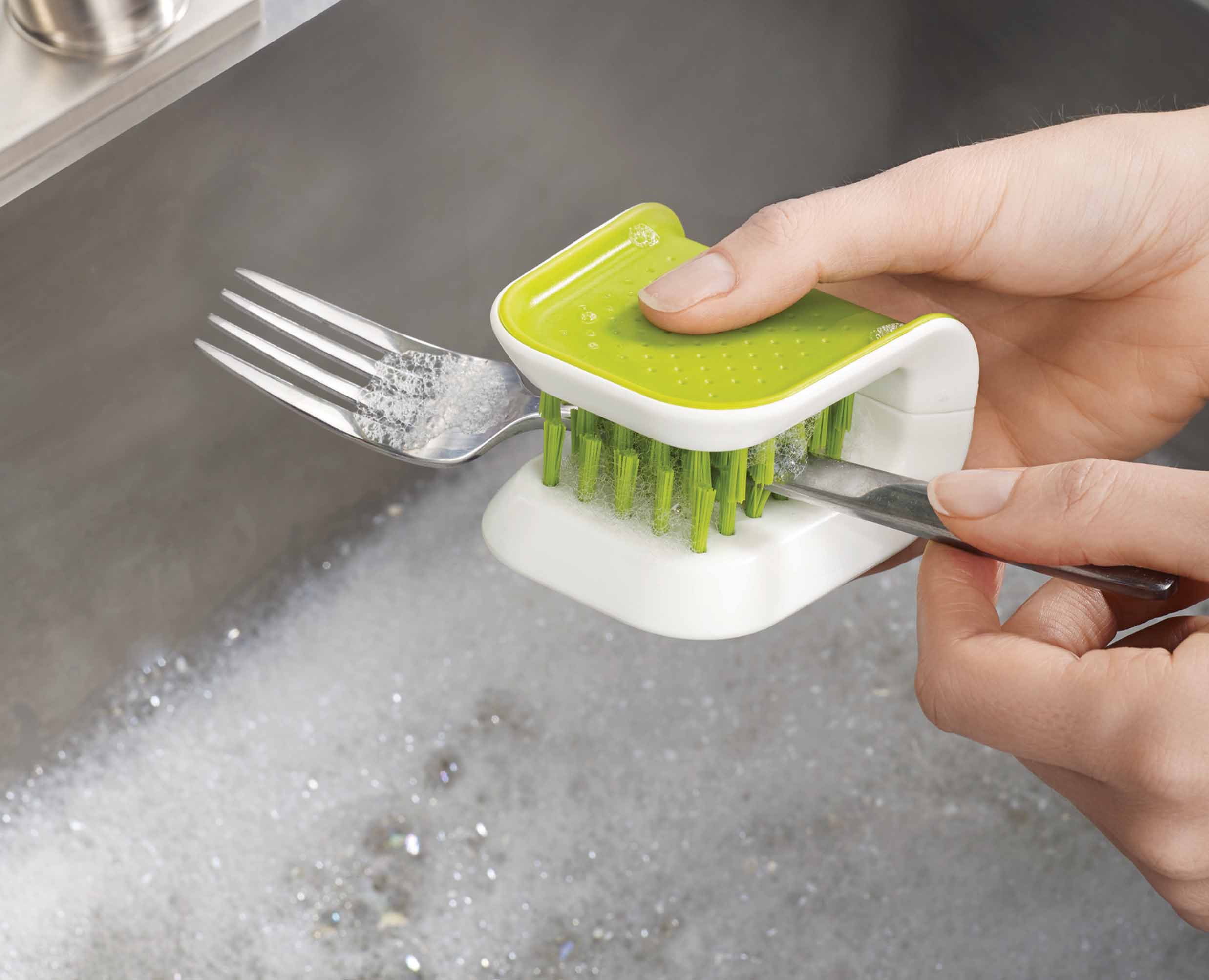 BladeBrush™ Knife &amp; Cutlery Cleaning Brush - 85105 - Image 4