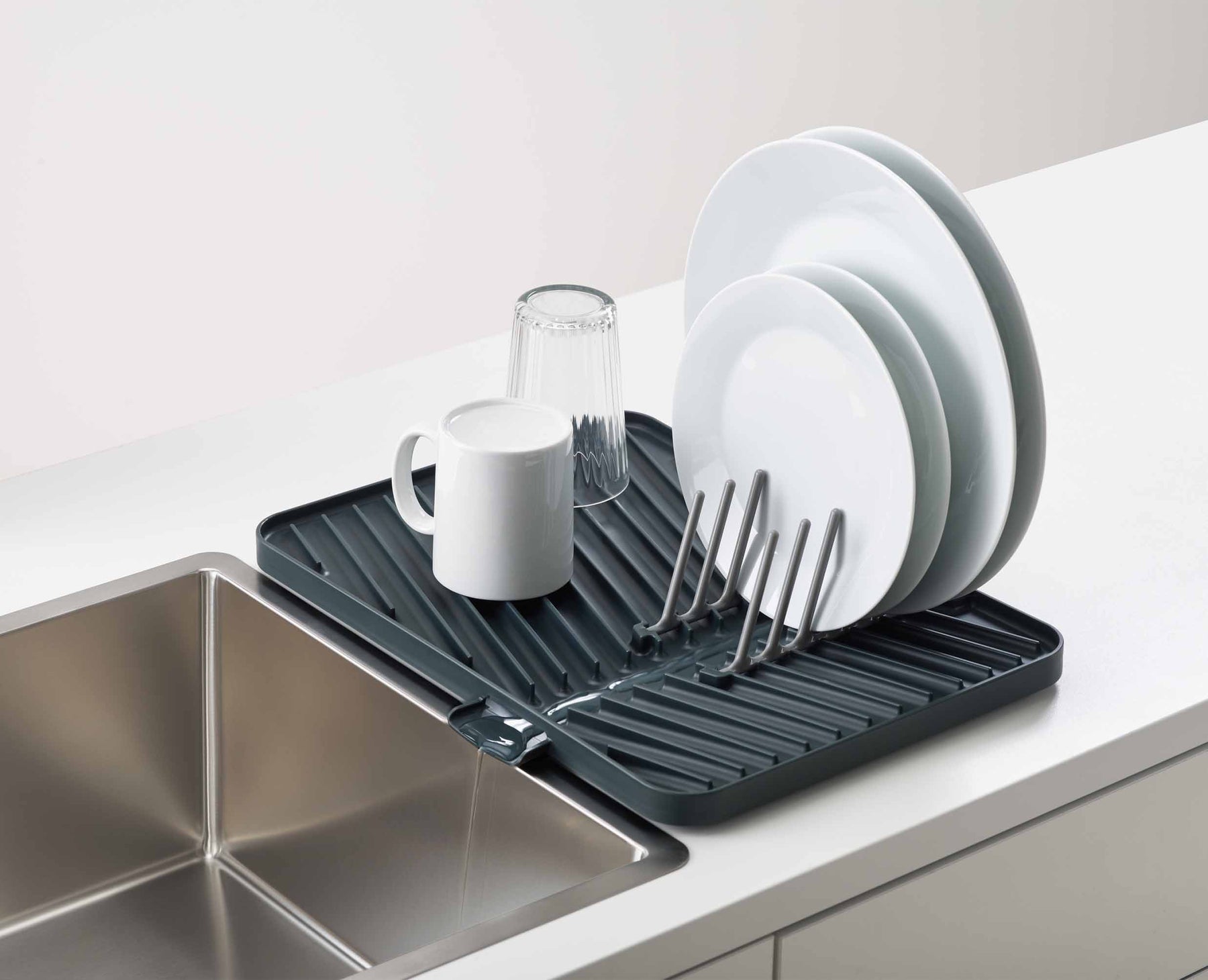 Flip-Up™ Draining Board Grey Joseph Joseph UK